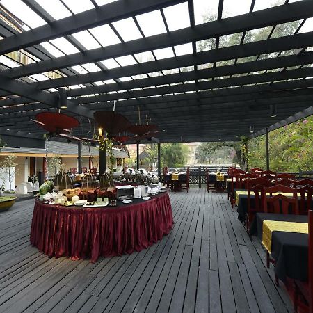 Hotel Amazing Nyaung Shwe Bagian luar foto