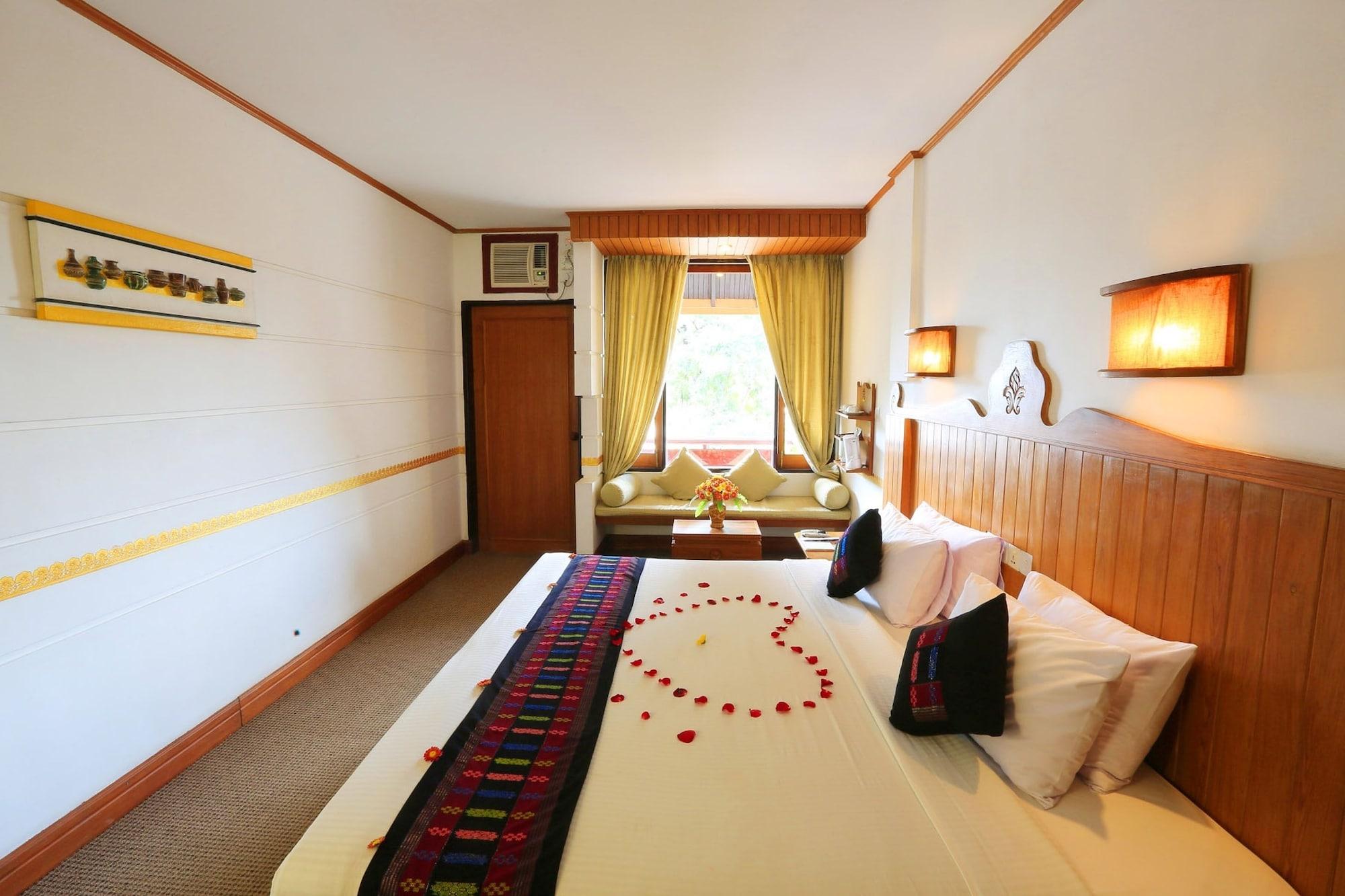 Hotel Amazing Nyaung Shwe Bagian luar foto