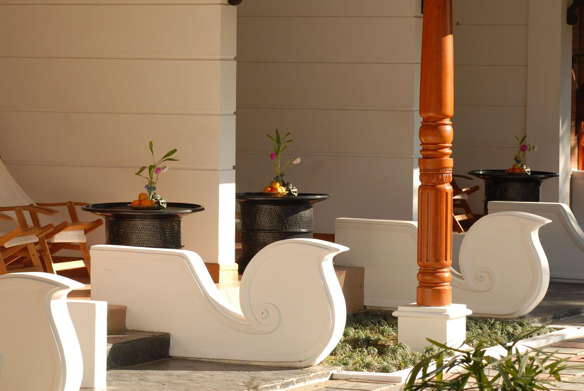 Hotel Amazing Nyaung Shwe Bagian luar foto
