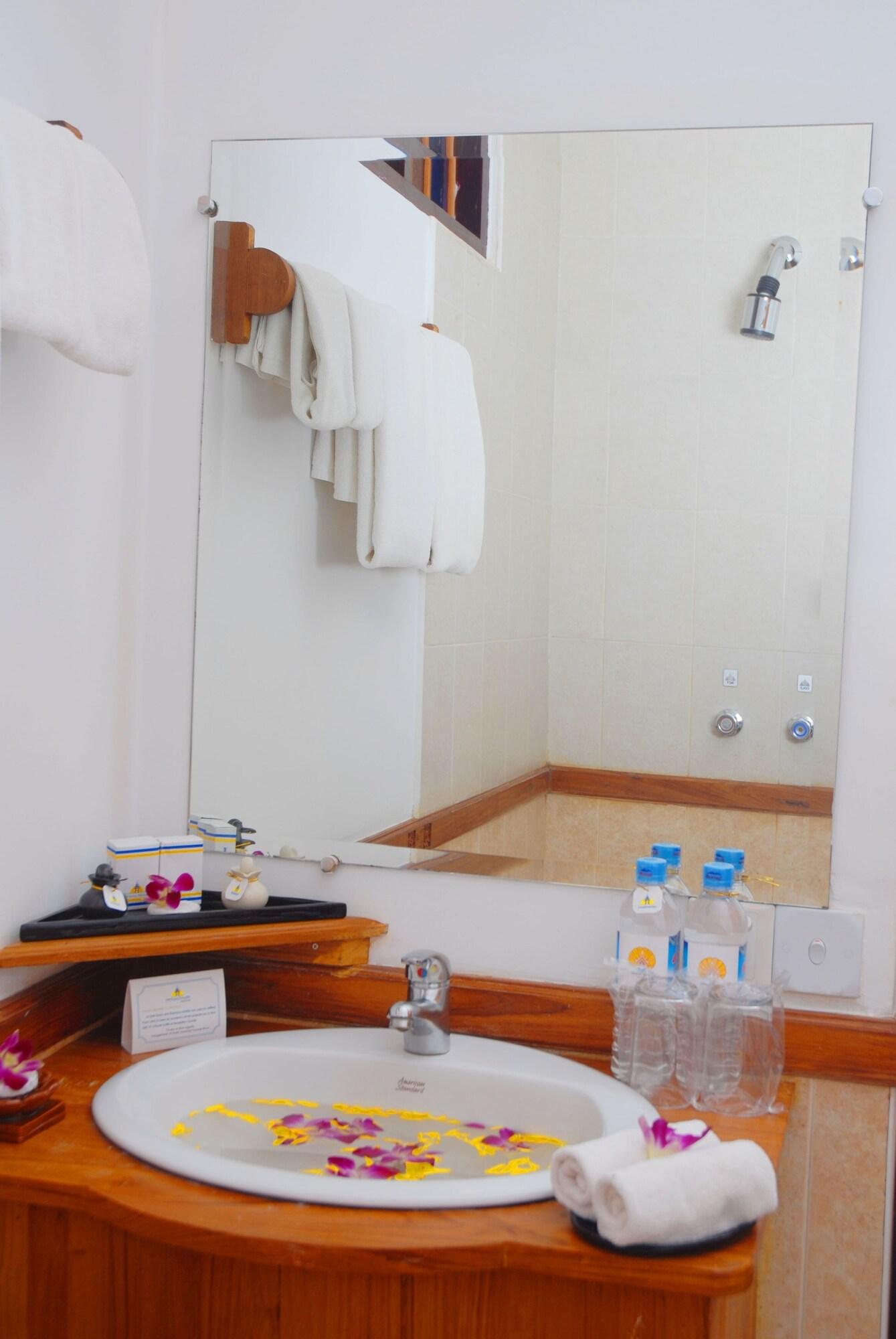 Hotel Amazing Nyaung Shwe Bagian luar foto