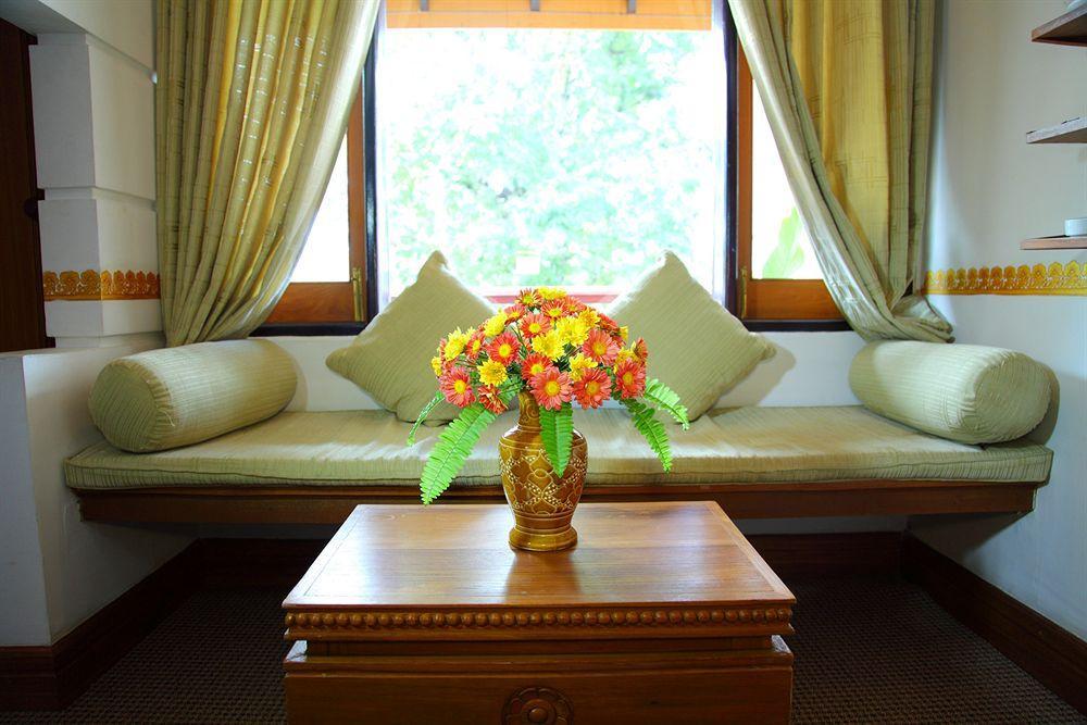 Hotel Amazing Nyaung Shwe Bagian luar foto