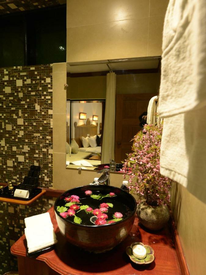 Hotel Amazing Nyaung Shwe Bagian luar foto