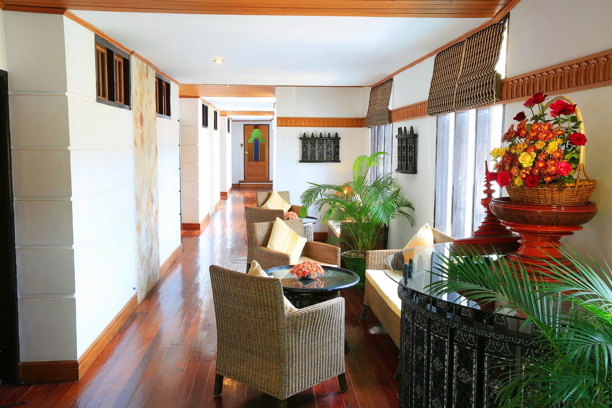 Hotel Amazing Nyaung Shwe Bagian luar foto