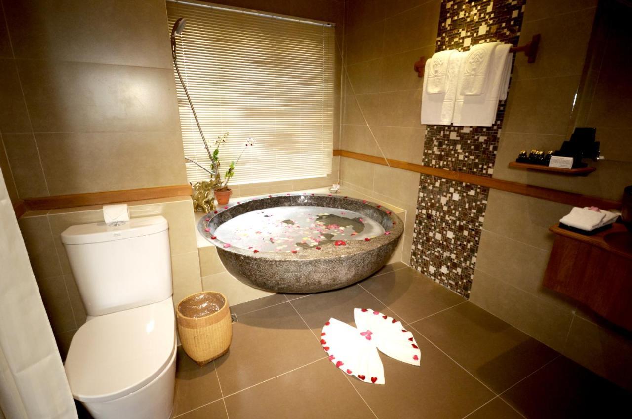 Hotel Amazing Nyaung Shwe Bagian luar foto